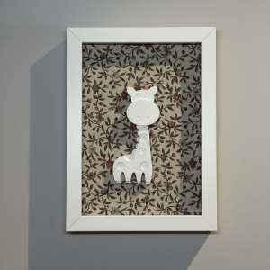 Cuadro Jirafa- flores (marco blanco)