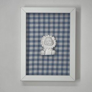 Cuadro León- Vichy azul (Marco blanco)